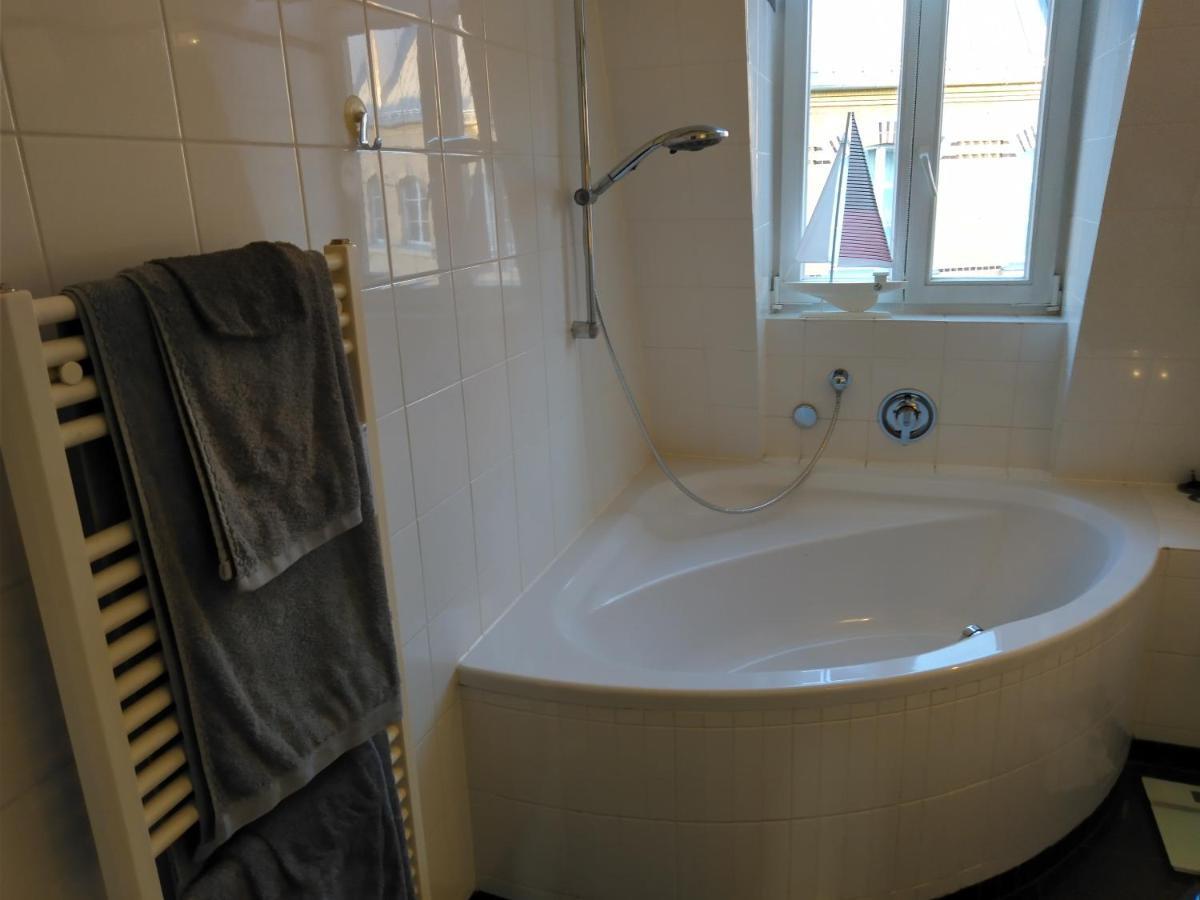 P1 Apartment *